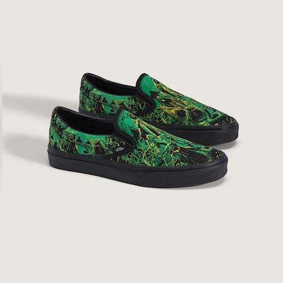 Vans Classic Slip On Halloween Glow In The Dark *NWT* - Picture 1 of 7